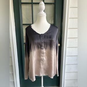 Go Silk Ny top size small Women's Go Silk Tunic Top Shirt Button small